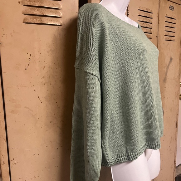 Nasty Gal Sweater Sage Green Crop Off The Shoulder Size M - Picture 3 of 9